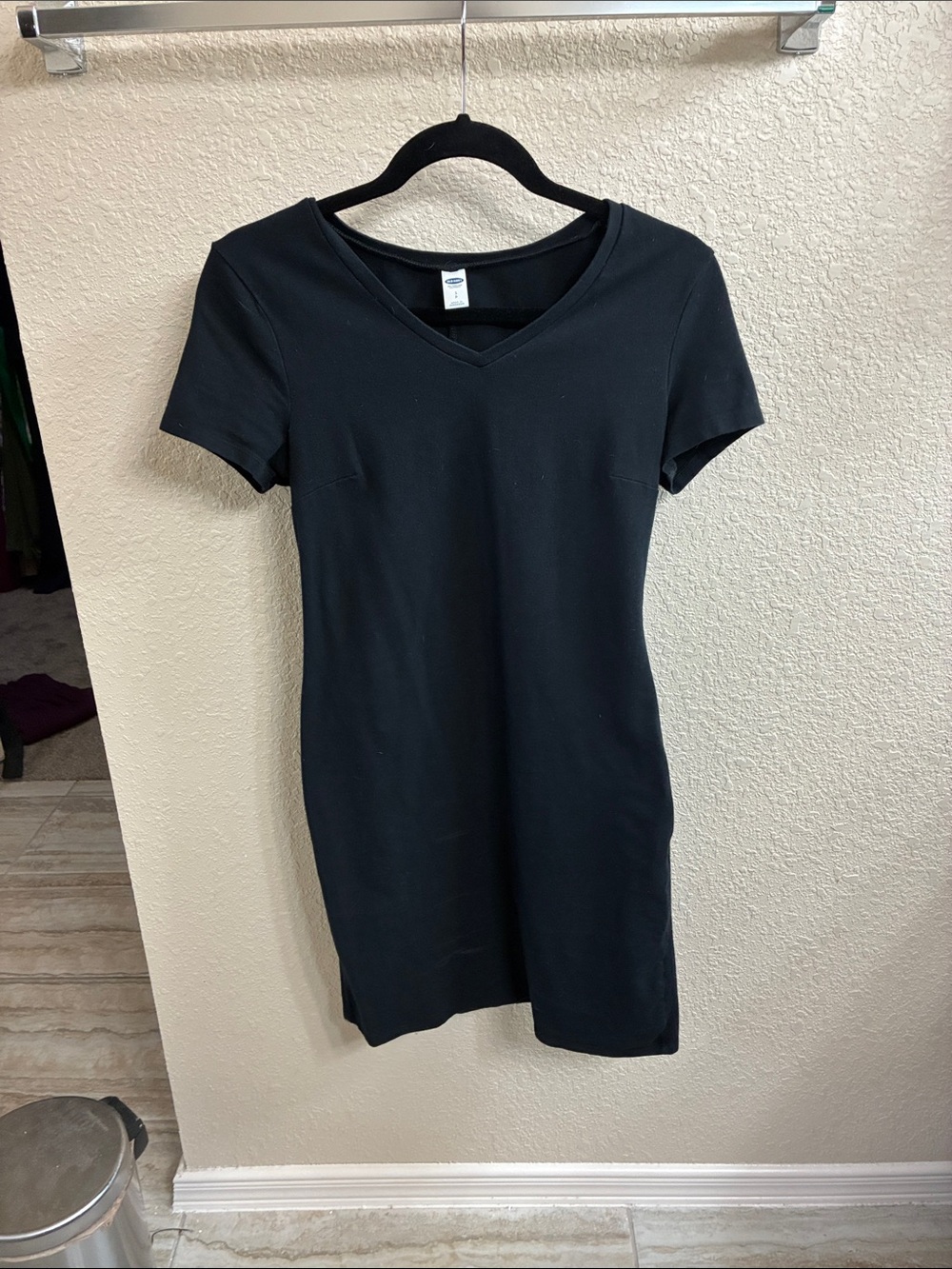 Old Navy Black V-Neck Short Mini Dress
